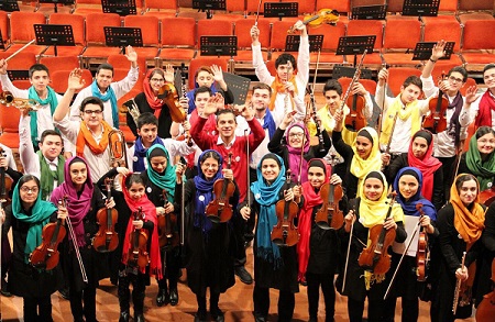 اولین اجرای ارکستر نوجوانان ایران به روی صحنه رفت