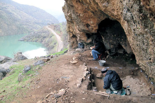 آثاری 70هزارسال پیش در غار رودخانه سیروان