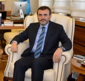 دیدار سفیر ایران در آنكارا با وزیر فرهنگ تركیه