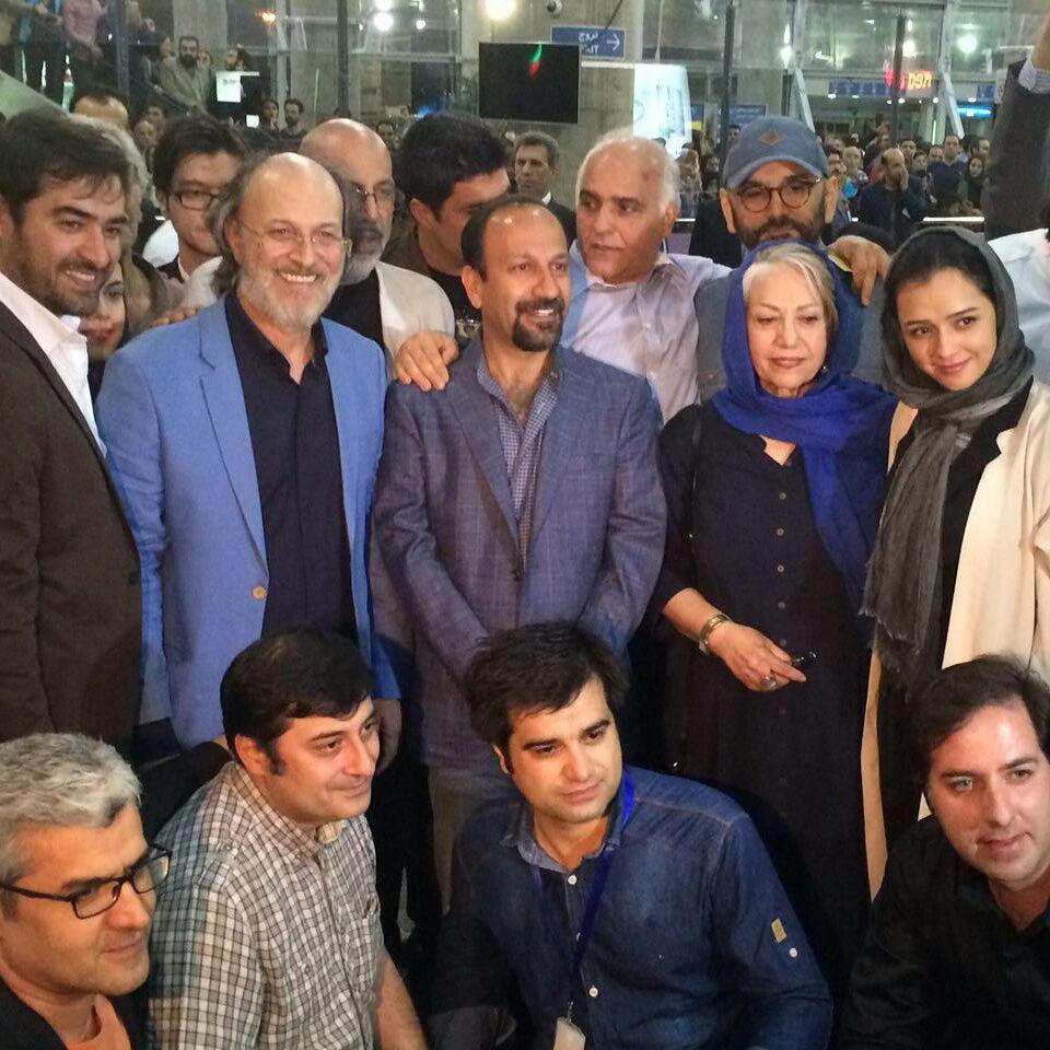 استقبال انبوه مردم از برگزیدگان ایرانی جشنواره کن 2016 +تصاویر